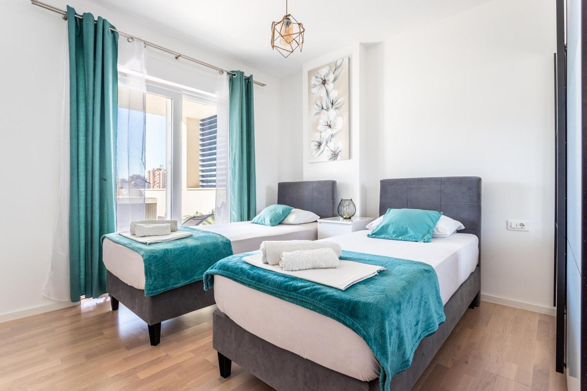 New Luxury 3-Bedroom Penthouse With Huge Terrace Split Exterior foto